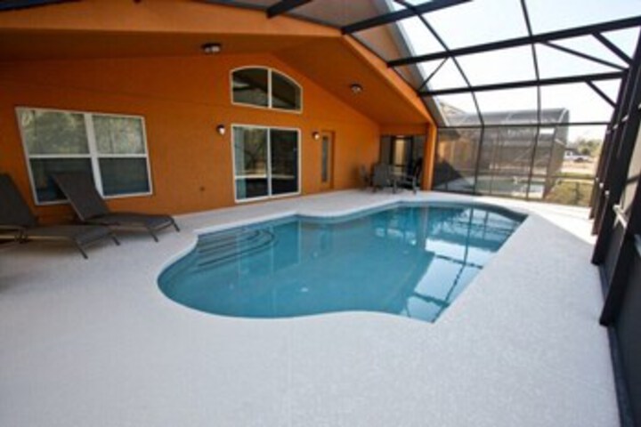Pool 16 of 22