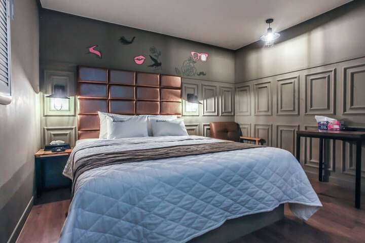 Room 5 of 35
