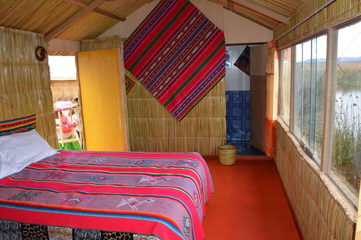 Room 6 of 37