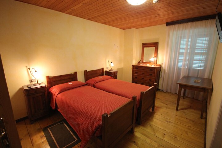 Room 10 of 56