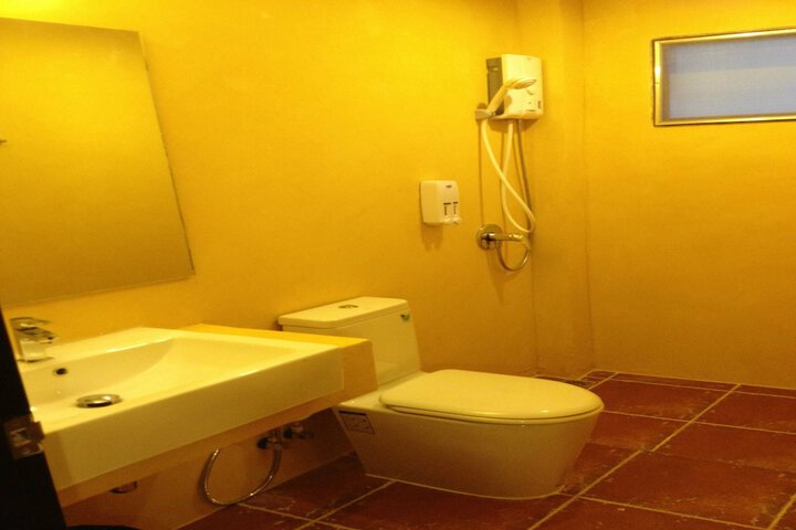 Room 16 of 22