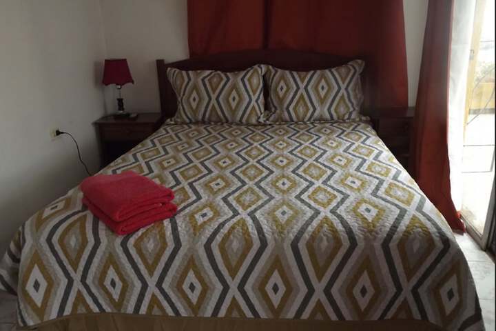 Room 4 of 5