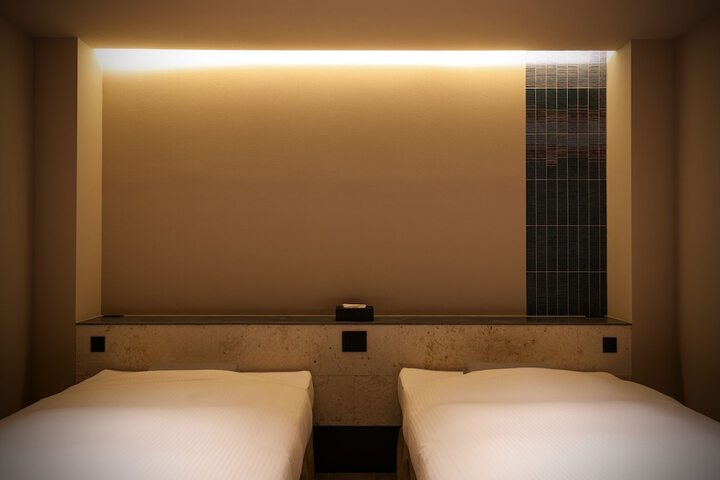 Room 11 of 65