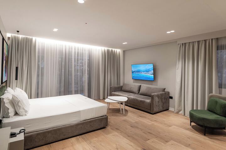 Room 47 of 186