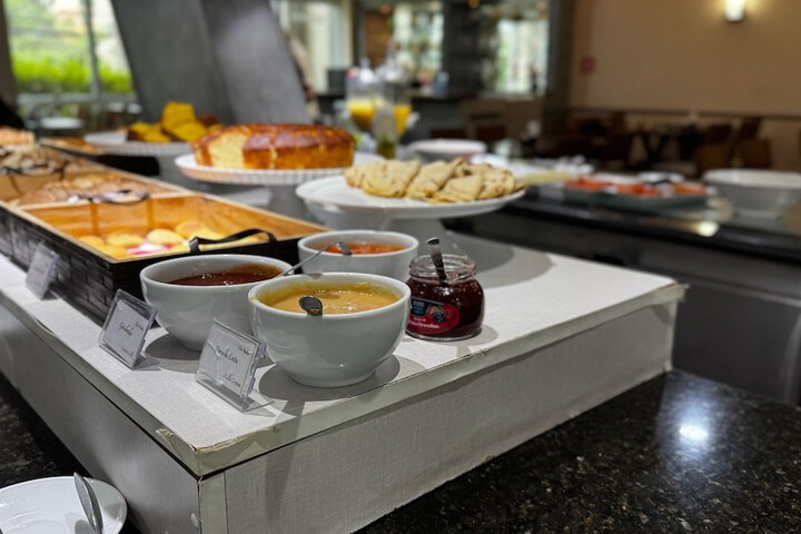 Breakfast/Coffee Service 36 of 59