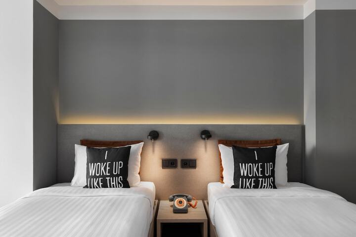 Room 22 of 207