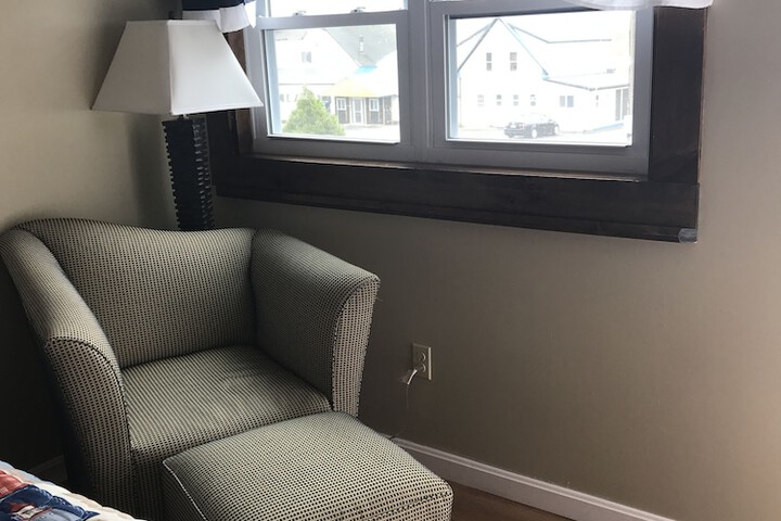 Room 7 of 104