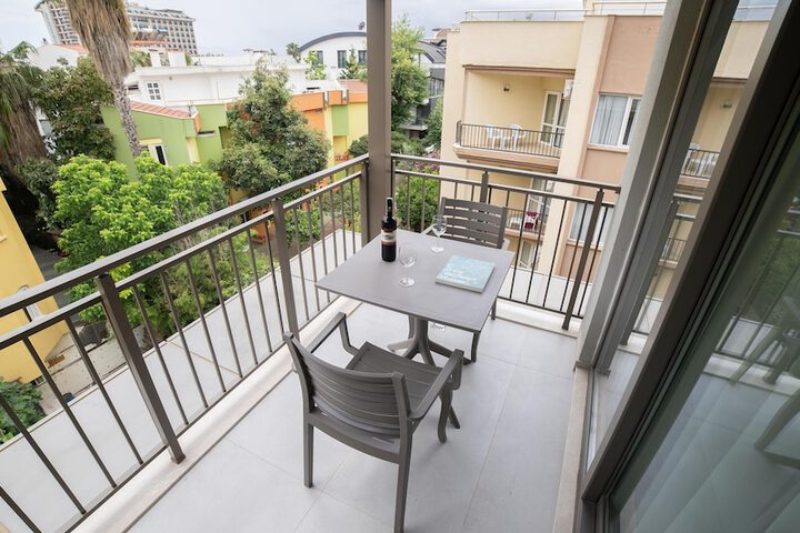 Terrace/Patio 30 of 43