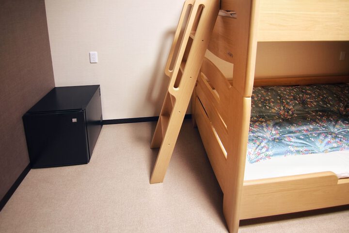 Room 13 of 85