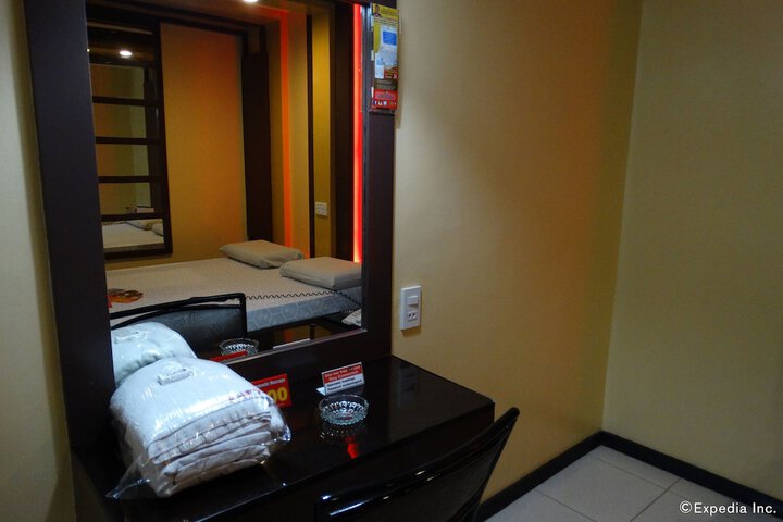 Room 38 of 57