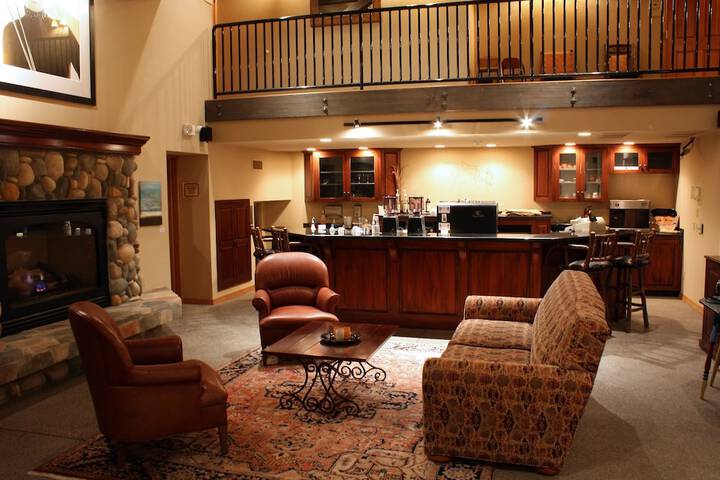 Hotel Interior 4 of 66