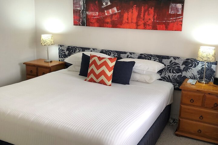 Room 5 of 37