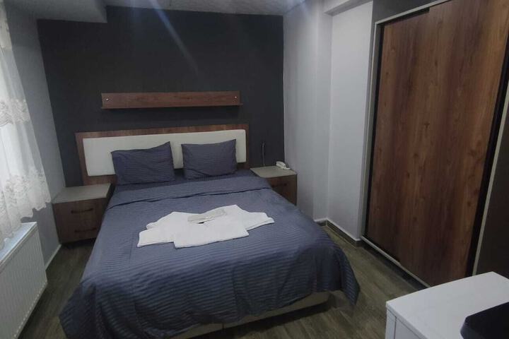 Room 6 of 22