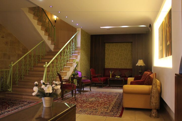 Hotel 2 of 49