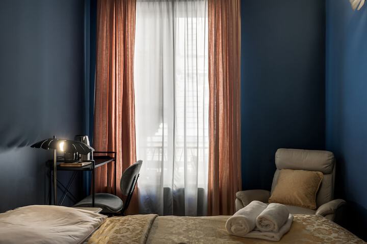 Room 4 of 24
