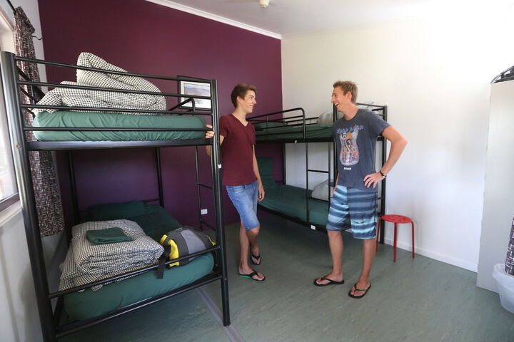 Room 6 of 45