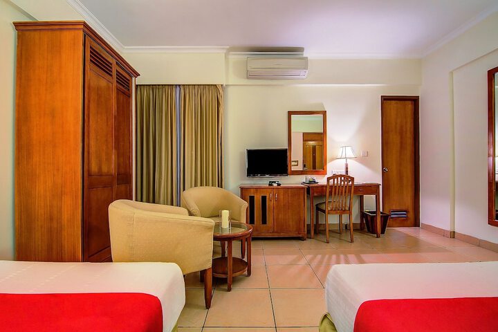 Room 25 of 62