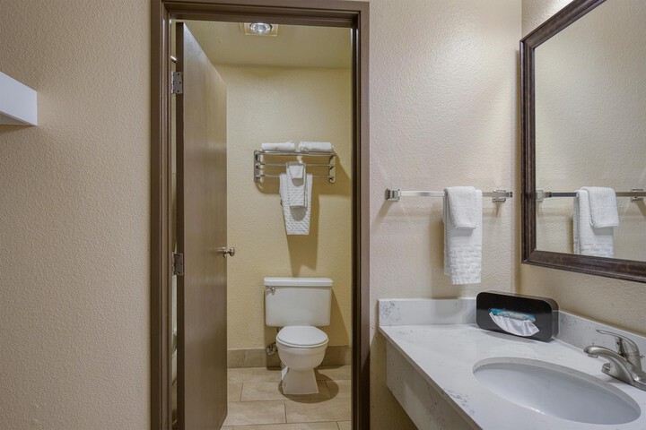 Room 61 of 75