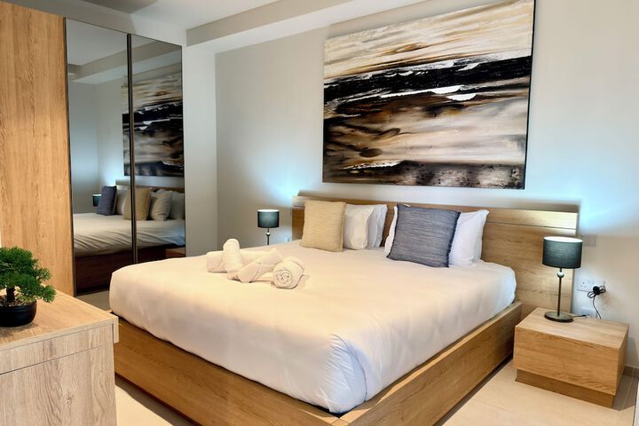 Room 5 of 42