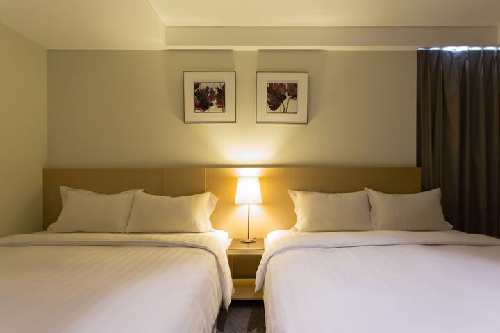 Room 8 of 53