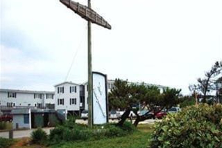 Exterior of The Windjammer