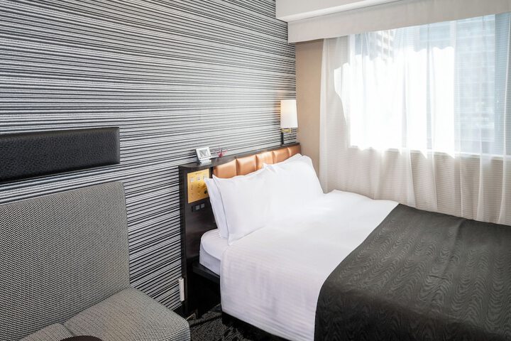 Room 11 of 41