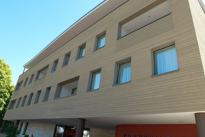 Ochsen Lodge by Ochsen Lenzburg