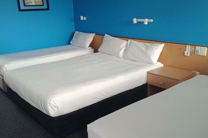 Room 15 of 72