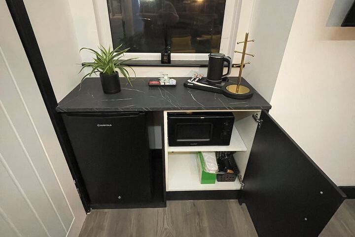Room 13 of 19
