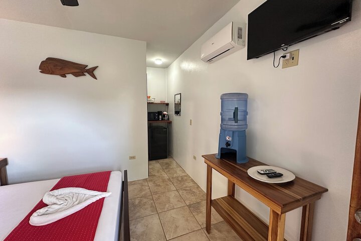 Room 13 of 77