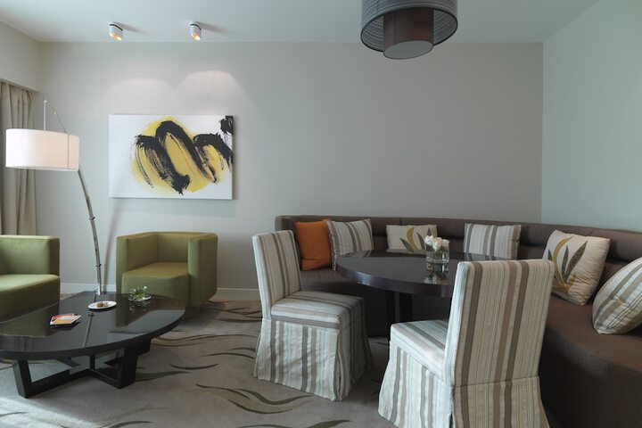 Room 4 of 64