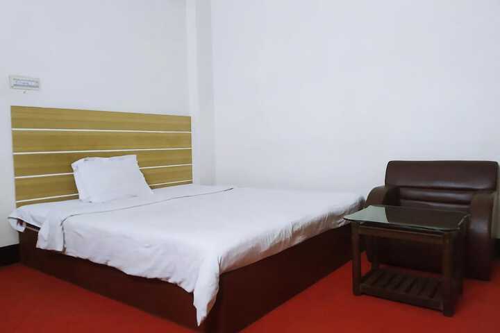 Room 25 of 74