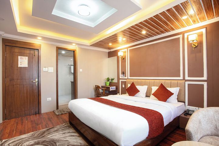 Room 38 of 75