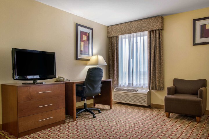 Room 7 of 36