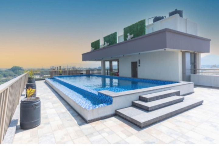 Pool 2 of 6