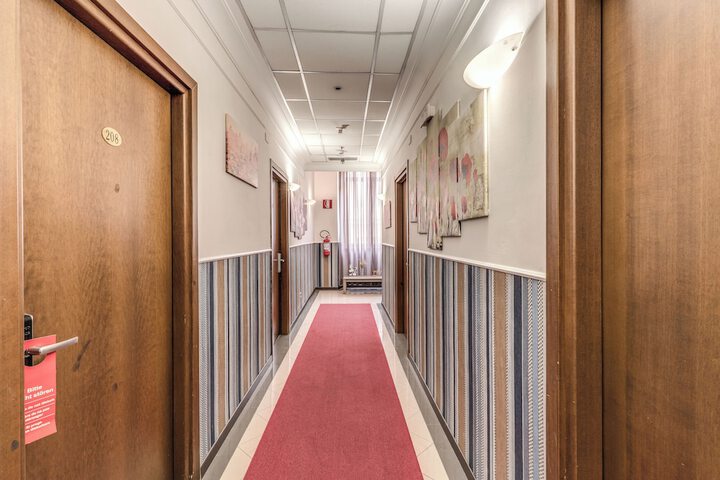 Room 34 of 87