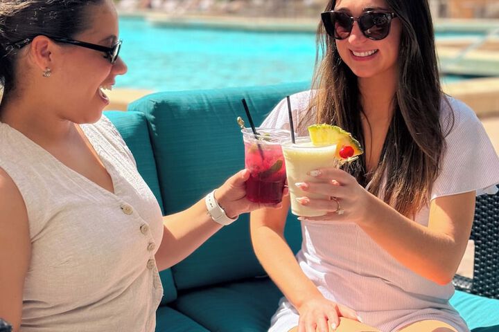 Poolside bar