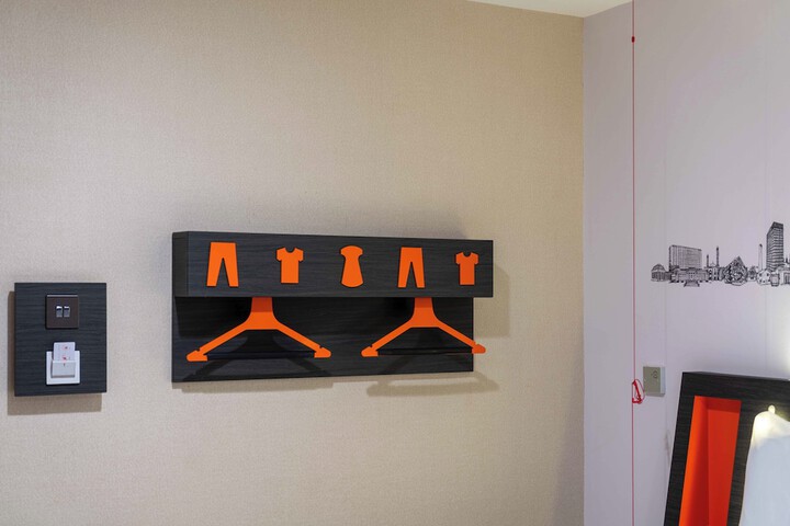 Room 41 of 59