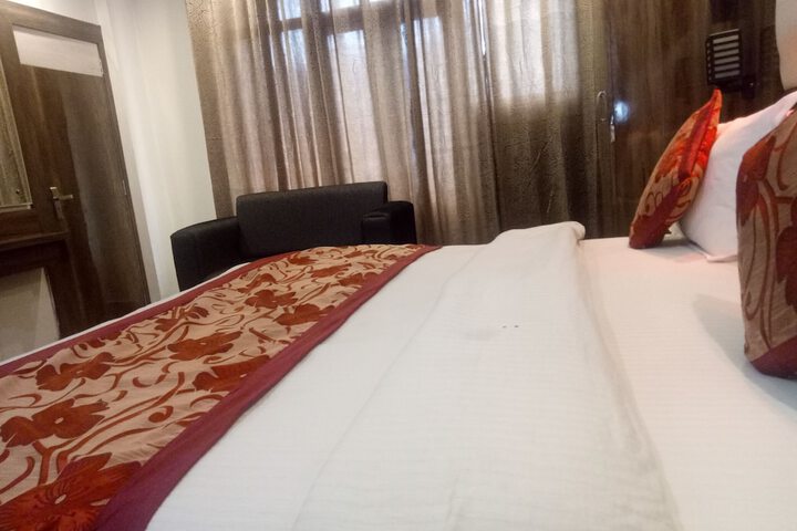 Room 17 of 61