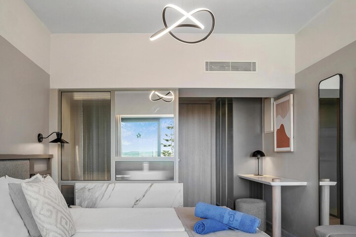 Room 82 of 190