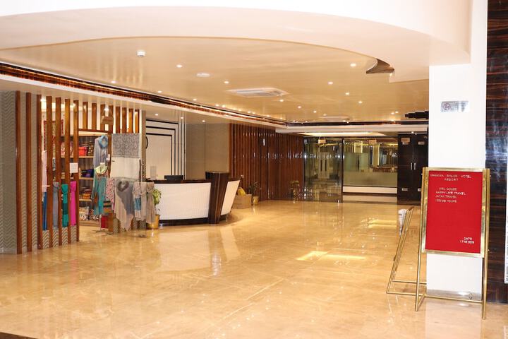 Hotel Interior 4 of 36