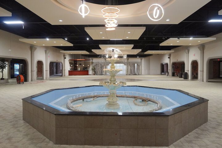 Banquet hall