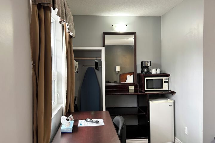 Room 13 of 55
