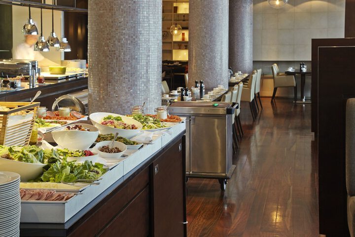 Dining 96 of 119