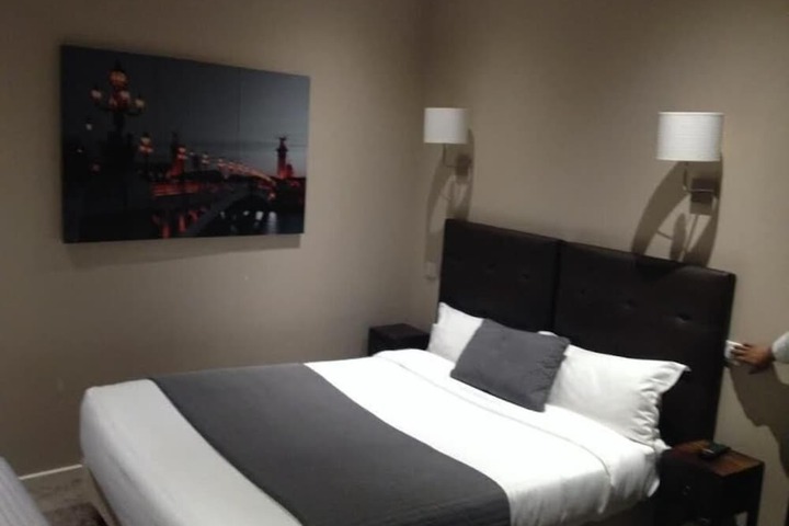 Room 19 of 47