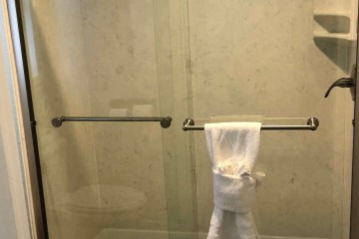 Room 14 of 48