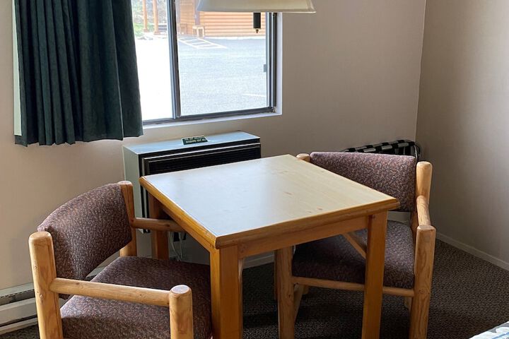 Room 15 of 27