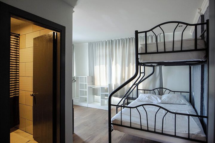 Room 81 of 135