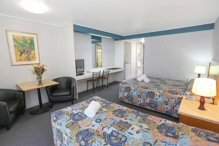 Room 8 of 35