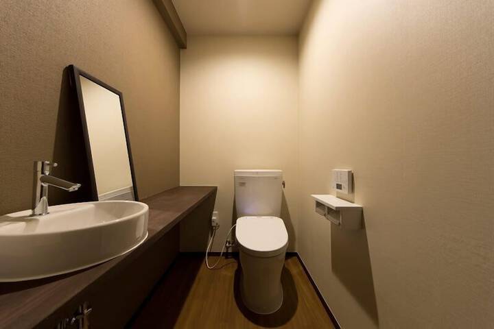 Room 14 of 40